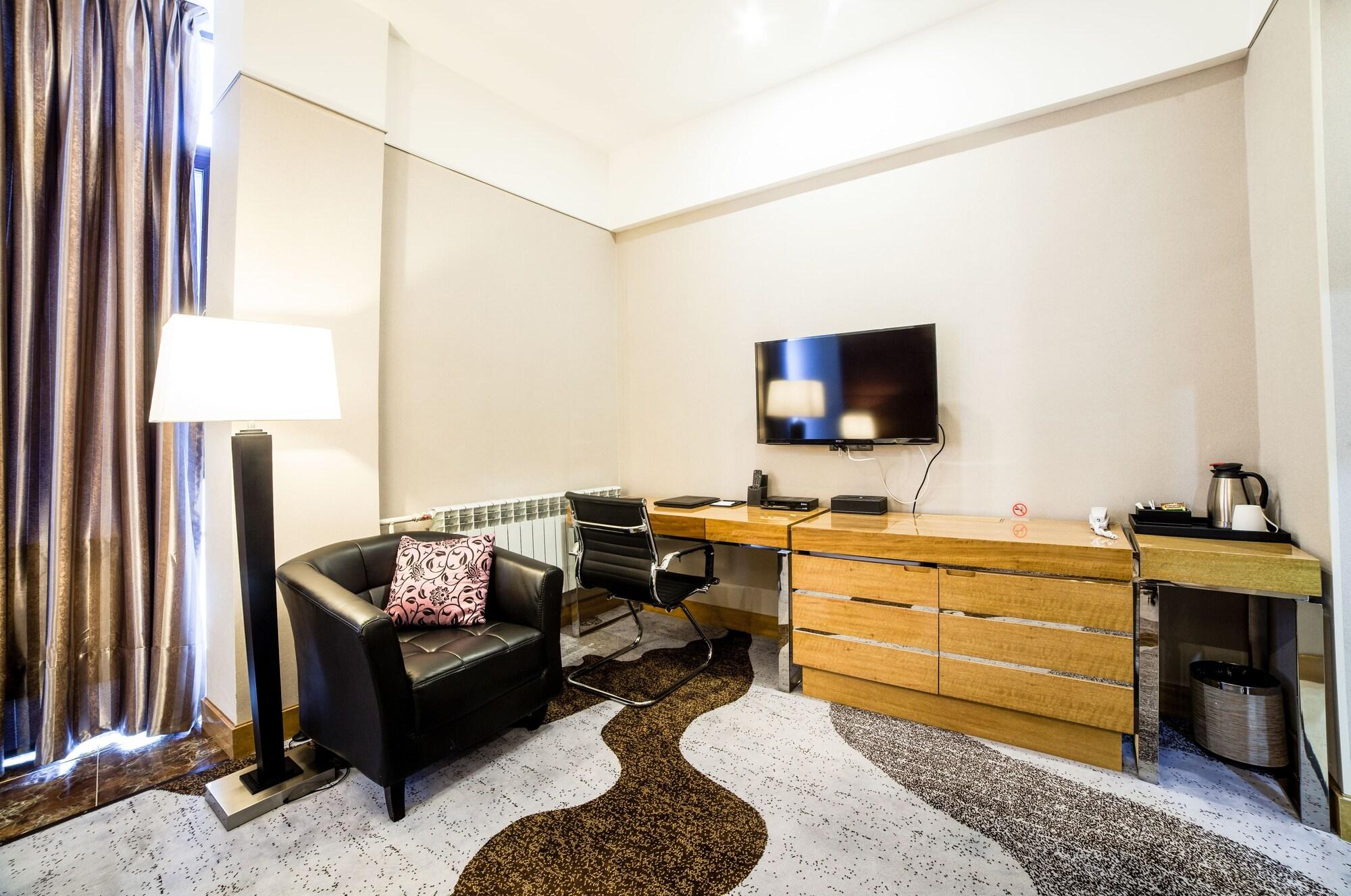 Absolute Hotel อัสตานา ภายนอก รูปภาพ